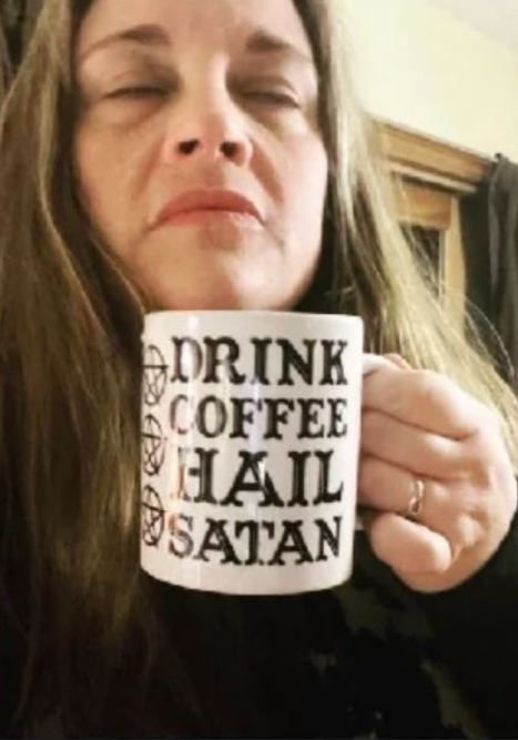 Y es que lo de la bruja Falta se explica en un cuento escrito por ...