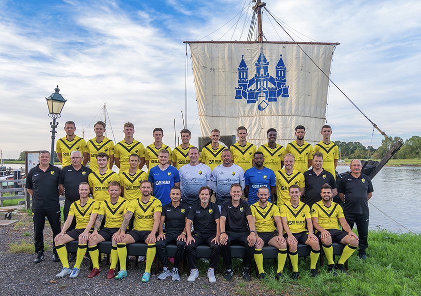 FINALE! Aanstaande zaterdag spelen we om een plek in de 1ste klasse in het nieuwe seizoen. De wedstrijd sv Nieuwleusen-DOS Kampen wordt gespeeld op het terrein van ESC Elburg en begint om 14.30 uur. Lees hier onze voorbeschouwing: doskampen.nl/571/34932/laat… <a href="/svnieuwleusen/">S.V. Nieuwleusen</a>