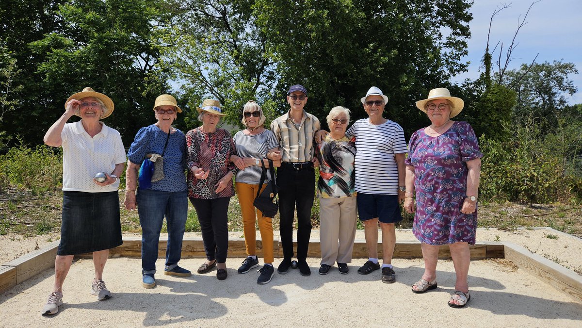 Pétanque, quille, Molly….Aux Sénioriales St Loup, toutes les occasions sont bonnes  pour s’entraîner et surtout rigoler!!#convivialité #Sénioriales #LoisirSeniors