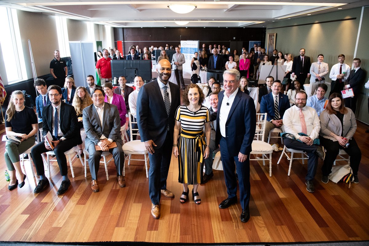 theESA's tweet photo. Last week, we brought video games to the Hill 🎮🏛️!
Hill staff and policymakers enjoyed demos and connected with industry leaders, including @RepDonBeyer, ESA President & CEO Stan Pierre-Louis, @ESRBRatings President Pat Vance and @wbgames President David Haddad.
#ESA30 https://t.co/SUmSlhqTEw