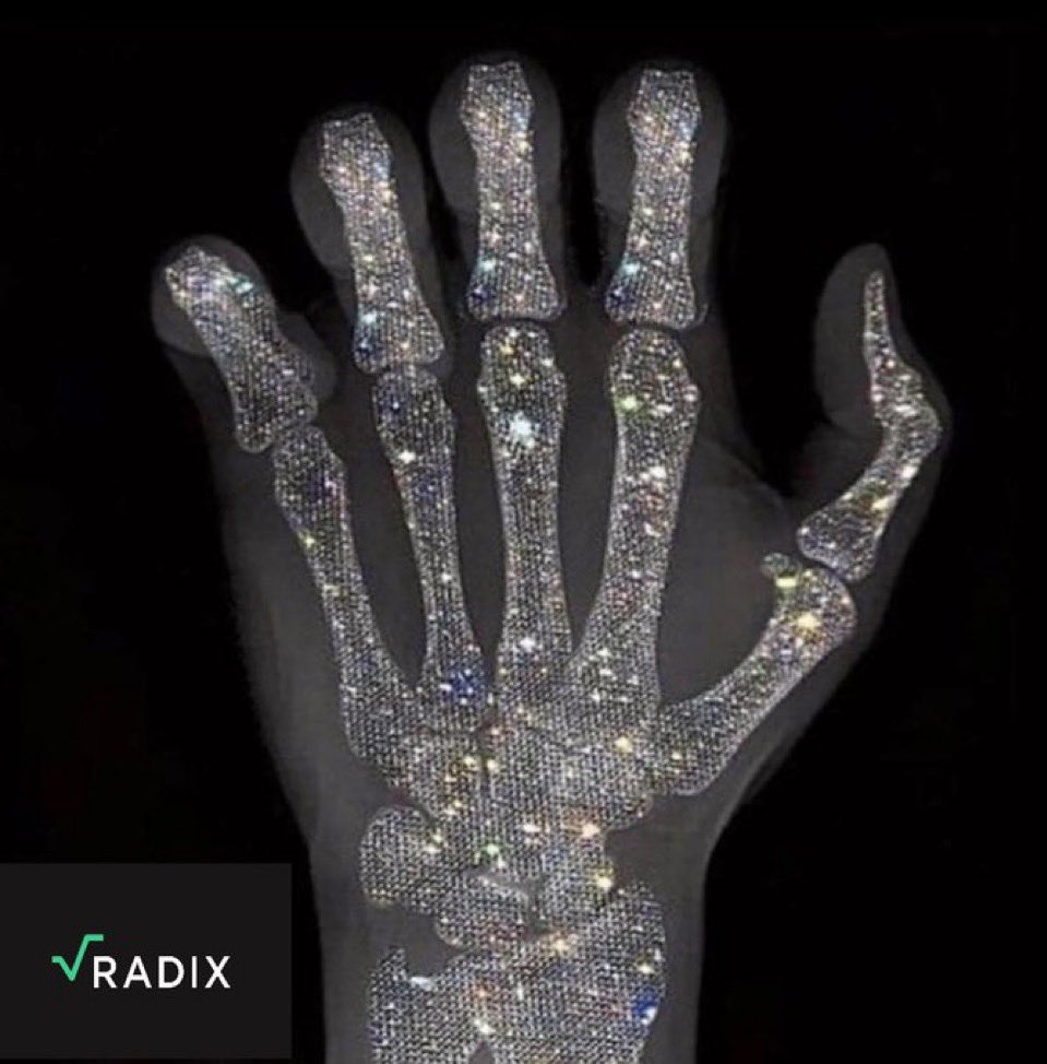 daxter8899's tweet photo. Most important thing to have right now are diamond hands.
#Radix $XRD #RadixMeme https://t.co/Sl9lUEfZaW