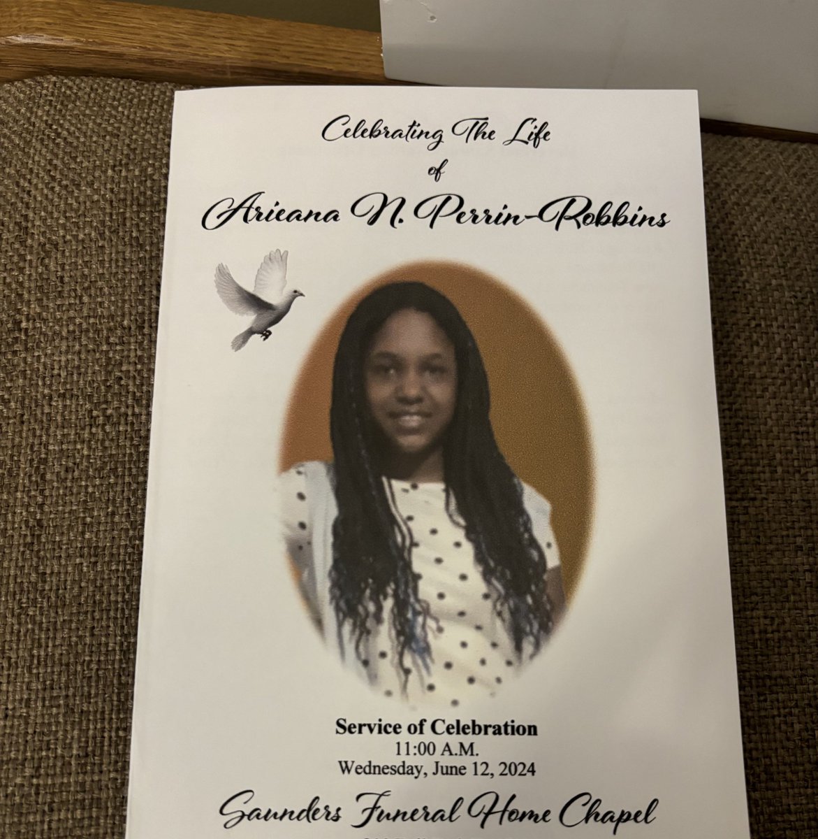 WizMonifaaa's tweet photo. TW - DV 

Been trying to process this for weeks. But my 15 year old cousin was raped, k!led and thrown into a pool by three men and a video was recorded. She’s being buried today. Please send a prayer up for my family 💔 https://t.co/xXzlSxKcMB