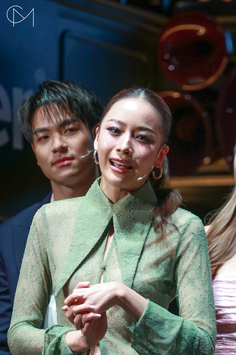 CM2Connect's tweet photo. “แพต-ชญานิษฐ์” ในงาน EXCLUSIVE PARTY "พา-ล่า-ไนท์" เปิดตัว ซีรีส์ 'LOVE LESSON 010 แบบฝึกรั��..ไม่รู้ล้ม'

พร้อมชมโชว์พิเศษจากนักแสดง และ รับชมชีรีส์ตอนแรกฉบับ UNCUT

#LoveLesson010Ep1 #LoveLesson010 #แบบฝึกรักไม่รู้ล้ม #oneDoriginal #one31 #oneD 
 #แพตชญานิษฐ์  #chayanitpat https://t.co/90ZMNtKtaV