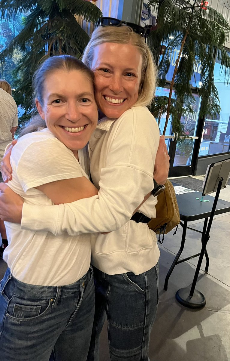 TeamConradMN's tweet photo. Big sis decided I should wear her @hoka hat for The Ultra Pickle Project film viewing. Now it’s my new fave running hat! I will forever support her in everything she does. Fun night with an incredible community. #LilSisOfAHokaFlyer https://t.co/dwsfGgkV6N