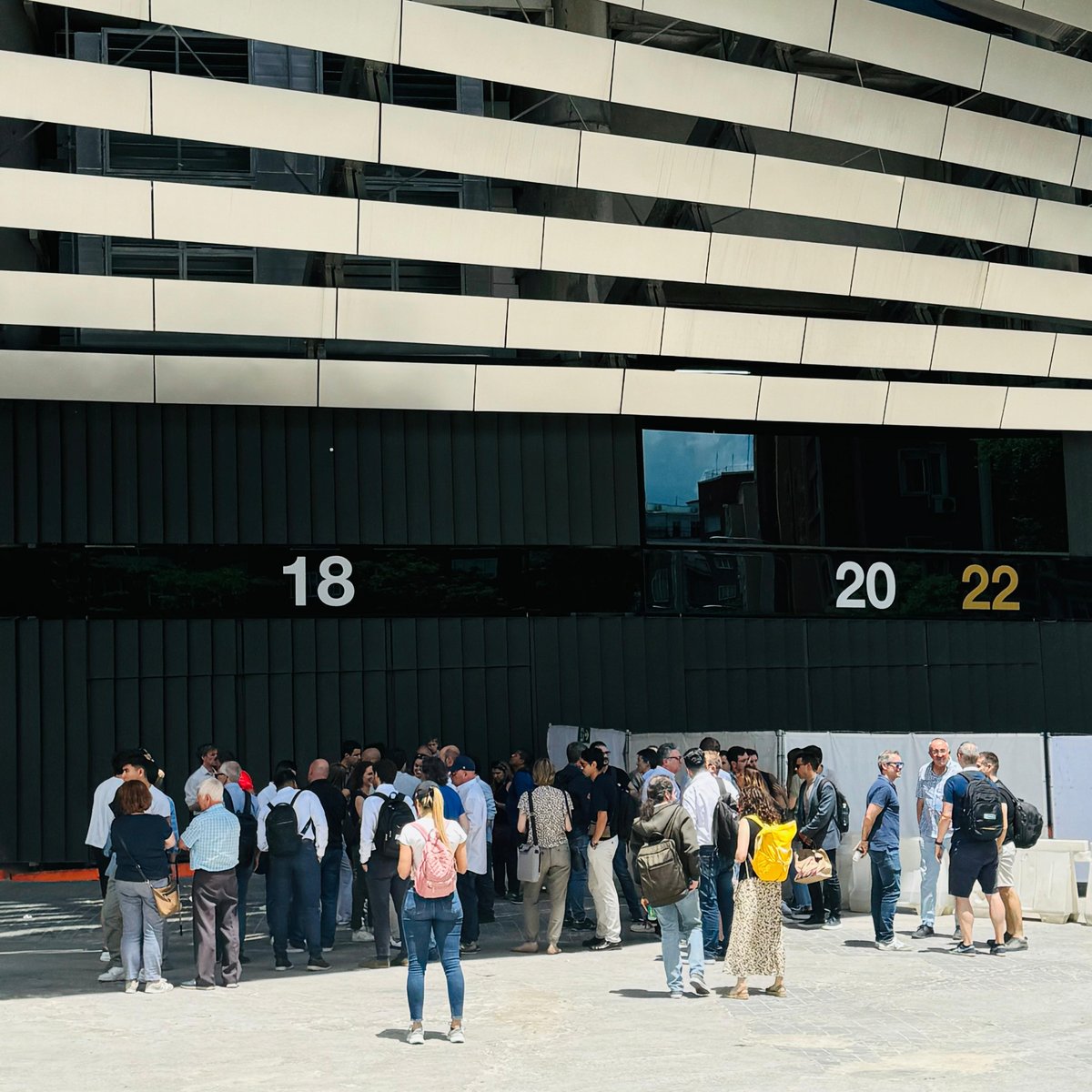 manelvalcarce's tweet image. 🏟️ Arrancamos el XIV Congreso Iberoamericano de Economía del Deporte (CIED) y que mejor que visitando el Santiago Bernabéu. Felicidades @UEuropea y @seed_deporte por la excelente organización 👏💪

#CIED #gestiondeportiva #economia #deporte #Ueuropea #realmadrid