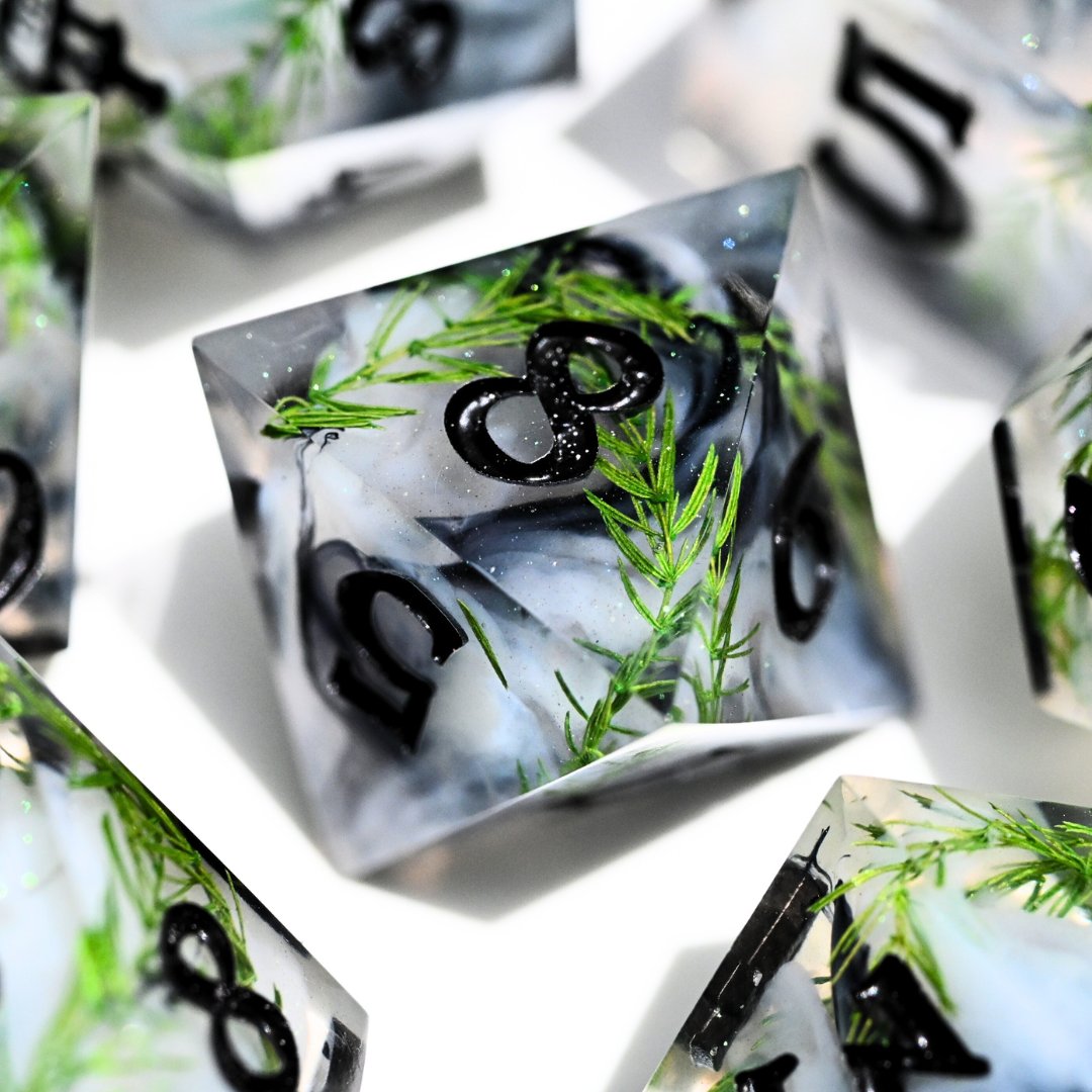 Daggers N Dice (Store Stocked!) 🗡️ tweet media