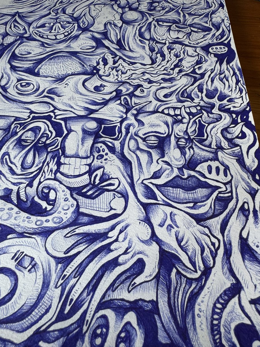 spoksponha's tweet photo. Un bic azul y 5 podcasts después: https://t.co/Y5d2CmXXuM