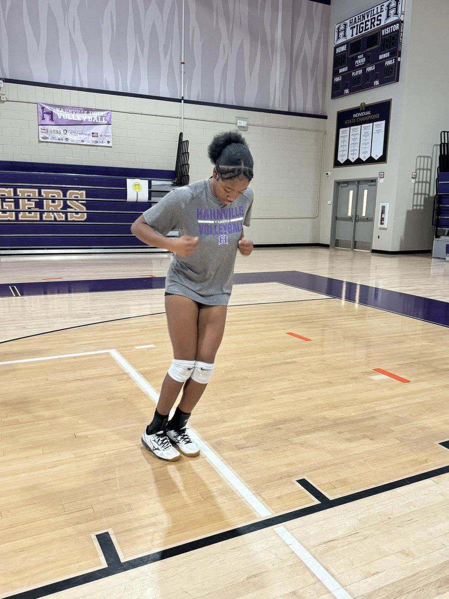HahnvilleVB's tweet photo. Day 3 Circuit ✅💪🏐🐅
#thetrainingground #letsGEAUX #culturematters #dothehardwork https://t.co/4iepNCCbwD
