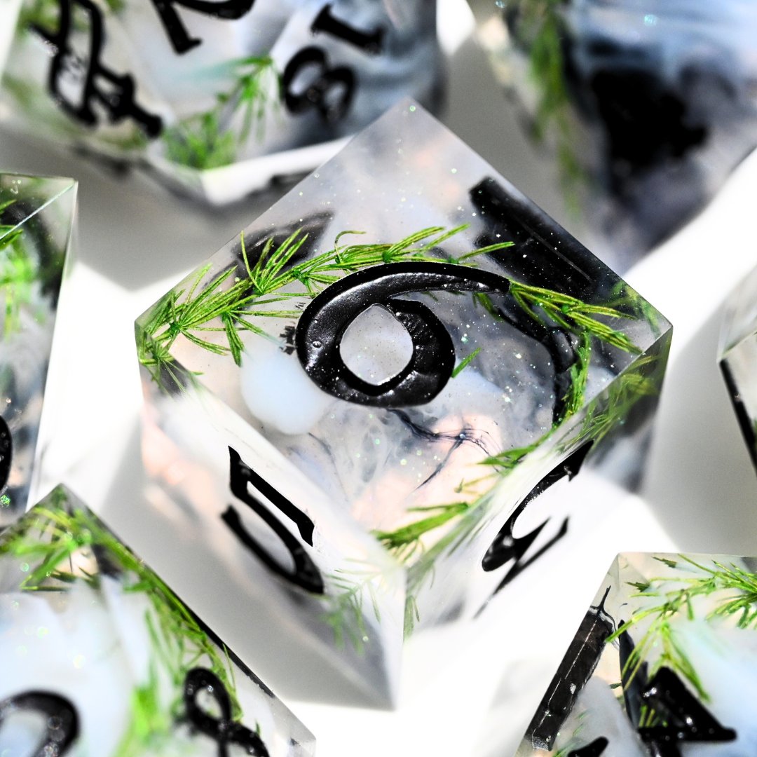 Daggers N Dice (Store Stocked!) 🗡️ tweet media