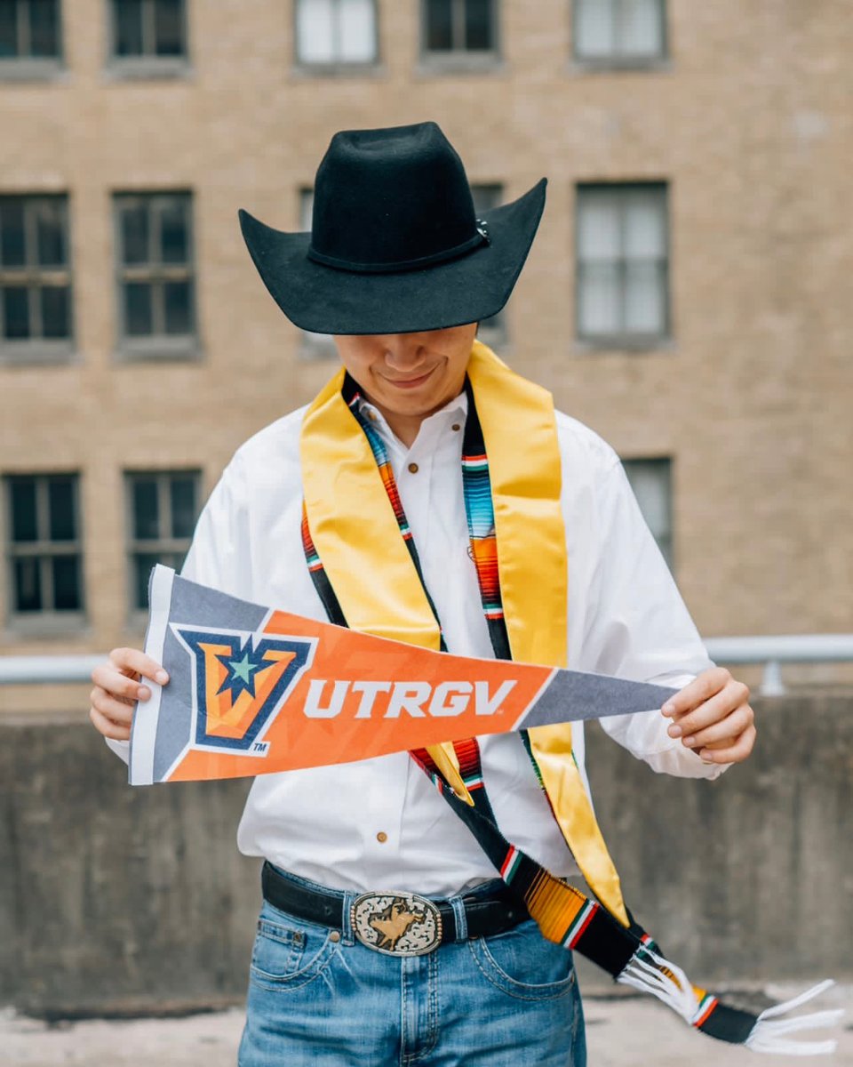 utrgv's tweet photo. We can't wait to welcome our newest Vaqueros to campus this fall! π€©βοΈ Β
#utrgv #classof2028 #govaqueros #futurevaqueros https://t.co/dKSrOhEoS6