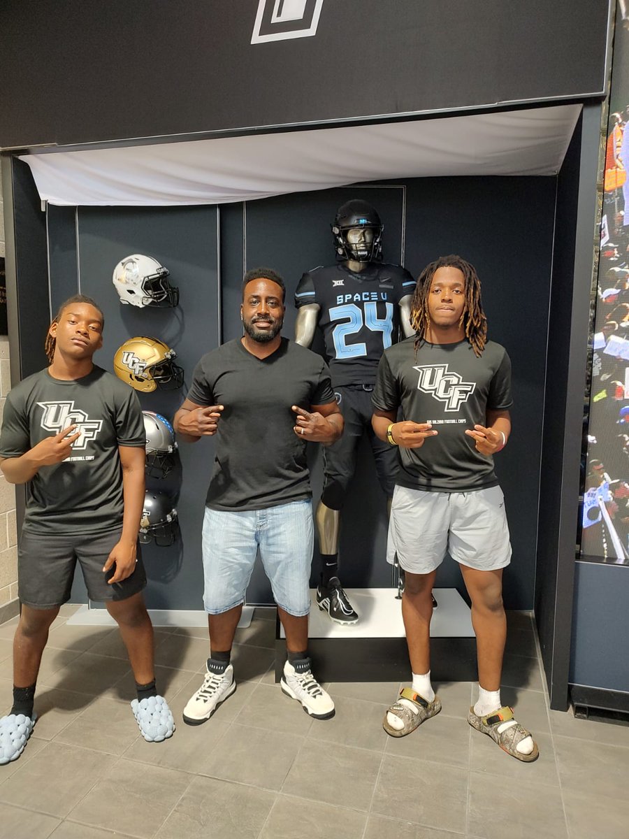 troydwilliamsjr's tweet photo. Great work yesterday at the @UCF_Football Prospect Camp. Big cuz @kahvon_williams represented also 💪🏾💯

@troywilliams941 @UCF_Football @Ath_Dynasty @CenFLAPreps @CoachGusMalzahn @DanLaForestFB @CoachWilliams_7 @CoachKIngram @TrovonReed https://t.co/qiTiD6iXDx