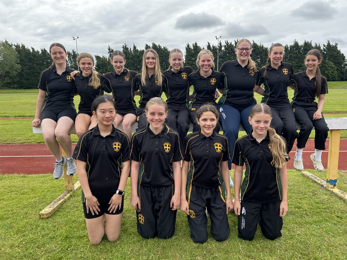 DHSfG_Sport's tweet photo. Superb team and individual performances from our Intermediate and Junior Athletics teams at the Tyne and Wear Athletics Champs! Huge congratulations to our Inter team who finished in 2nd place out of 10 schools! 🥈#beyourbest #callingallgirls https://t.co/W7iq04hMvb