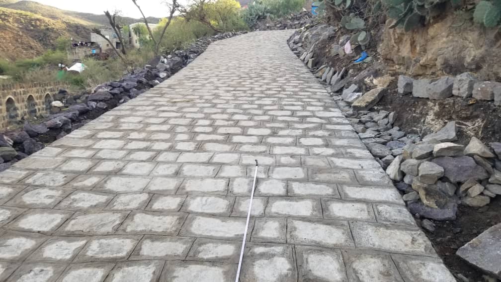 TamdeenYouth's tweet image. (BRIGHTLY) project activates the role of the local community in paving An Naqil Al Lujaa-Zubaid road in As Sabra district of Ibb governorate

#TYF
#Local_Development
#Participatory_Planning
#Strengthening_local_capabilities

tamdeen-ye.org/en/media/654