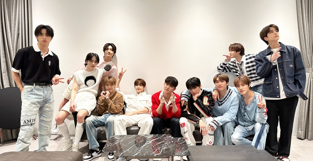 kaia kinda ia- tweet media