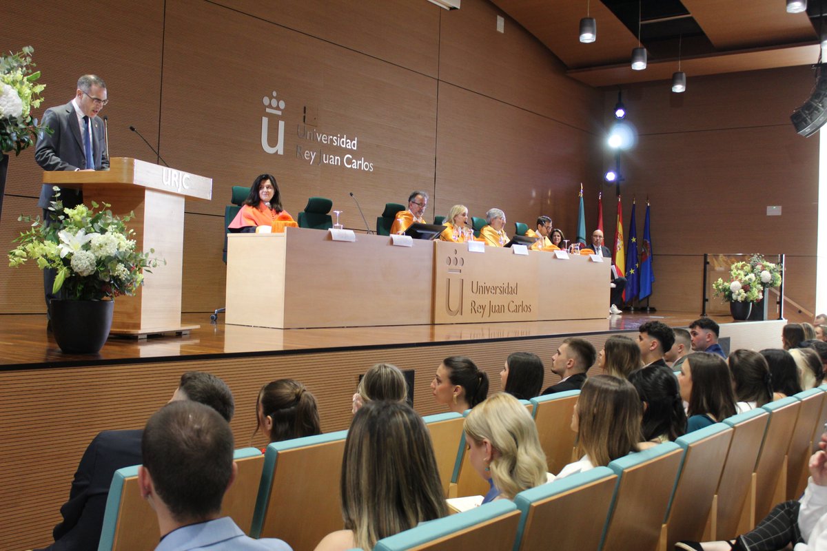 Facultad de CC de la Economía y de la Empresa tweet media