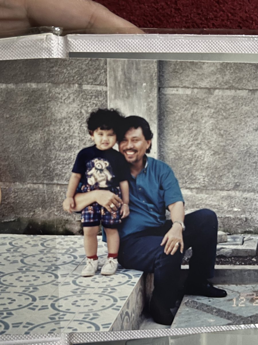 ElsaPrimadita's tweet photo. Grieving is real pi🥀
Kadang kyk udh bisa ketawa2 lg kyk biasa, tp kadang 💔💔💔 knowing you won’t be there di moment2 kehidupanku selanjutnya dan blm sempet minta maaf. https://t.co/BQctaVFeYr