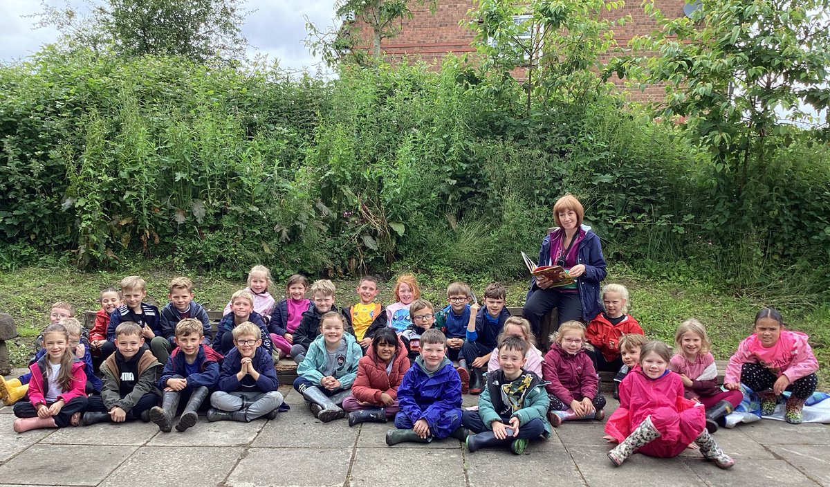 This afternoon, the children had a fantastic time in the forest with Mrs Grimshaw.