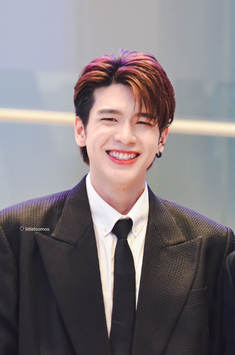 littletoomoo's tweet photo. ไม่เจอกันนานแต่หล่อเหมือนเดิม 🫡
@SaranPie #pie_saran 
#9entertainAwards2024 
#9entertainAwards2024xWabisabi https://t.co/g6x77SI0AY