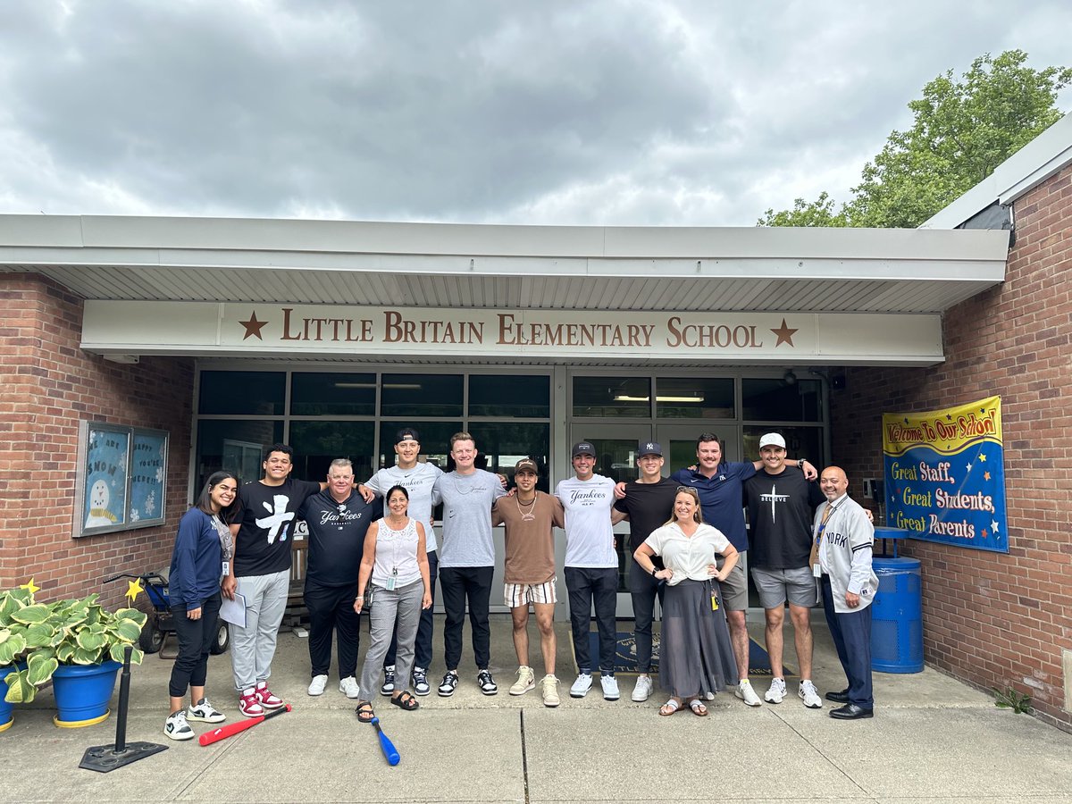 Thank you ⁦<a href="/HVRenegades/">Hudson Valley Renegades</a>⁩ from your friends at LB! ⁦<a href="/Washington_WCSD/">Dr. Larry Washington</a>⁩ ⁦<a href="/wcsd/">Washingtonville CSD</a>⁩