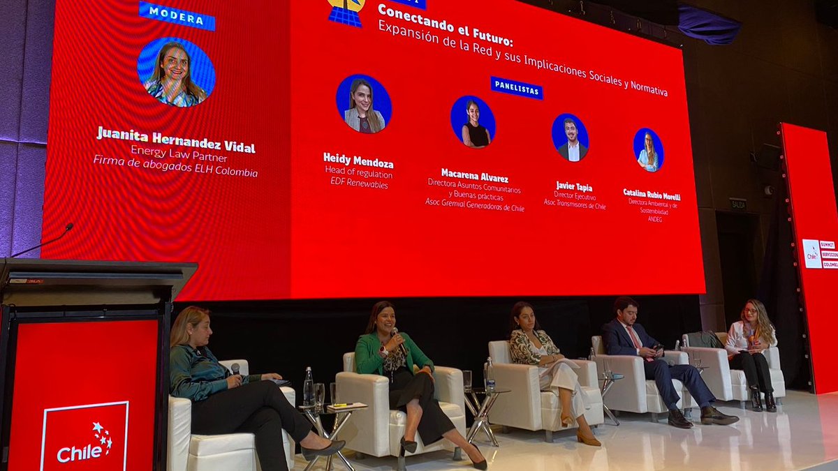 Andeg_Col's tweet photo. Hoy se realizó el panel "Conectando el futuro: expansión de la red y sus implicaciones sociales y normativas" en el #ChileSummitColombia2024, donde participó nuestra Dir. Ambiental y de Sostenibilidad @CataRubioM. Compartimos algunos mensajes clave.
#EnergíaConfiable⚡️ 🧵 https://t.co/8cnkCzBrMr