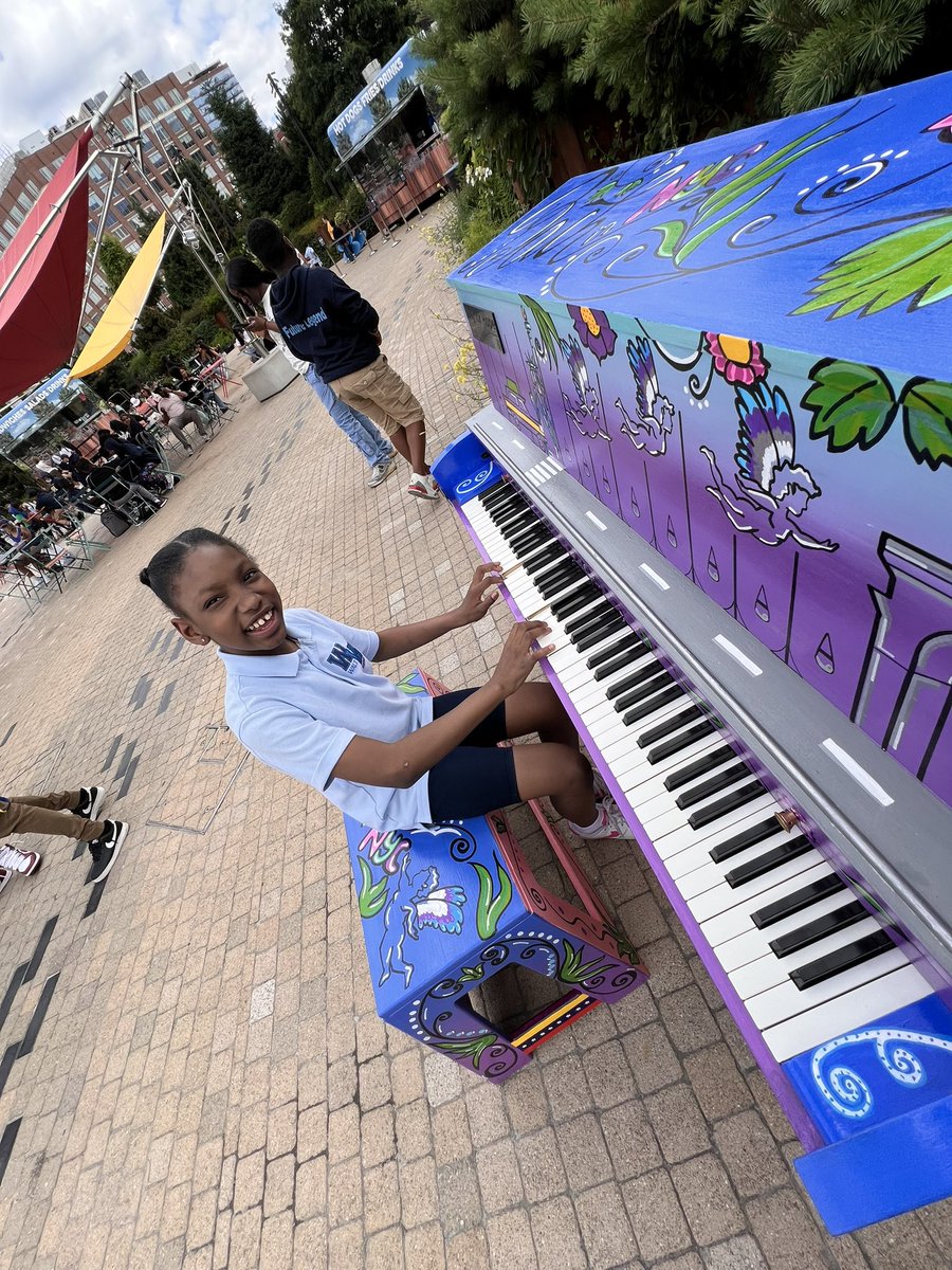 Walt Whitman MS246 tweet media