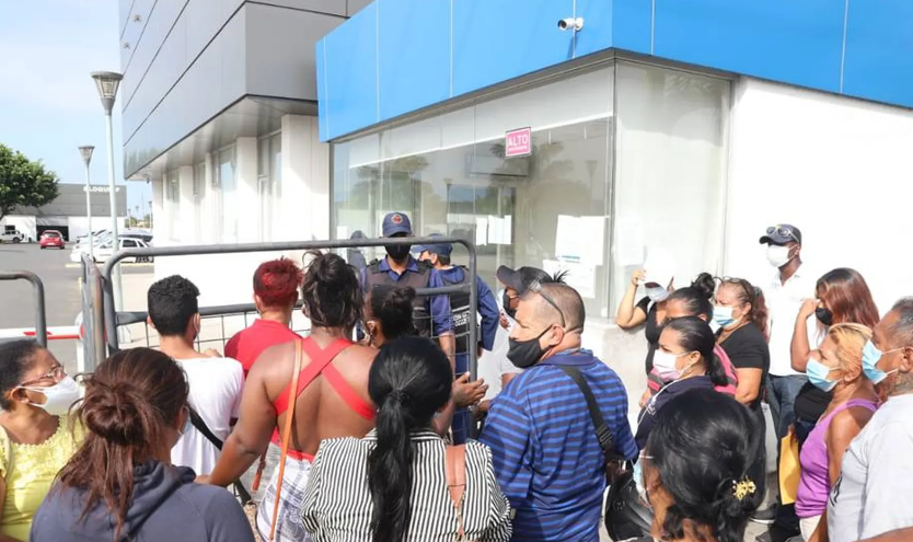 Vector_ecu's tweet photo. Colapsó la morgue en Gye
El incremento de violencia en Gye ocasionó que el número de cadáveres sin identificar se incrementara en la morgue. El organismo indicó que en las últimas semanas un mayor número de cadáveres «no han sido identificados ni reconocidos por sus familiares». https://t.co/6qHAll0oXW