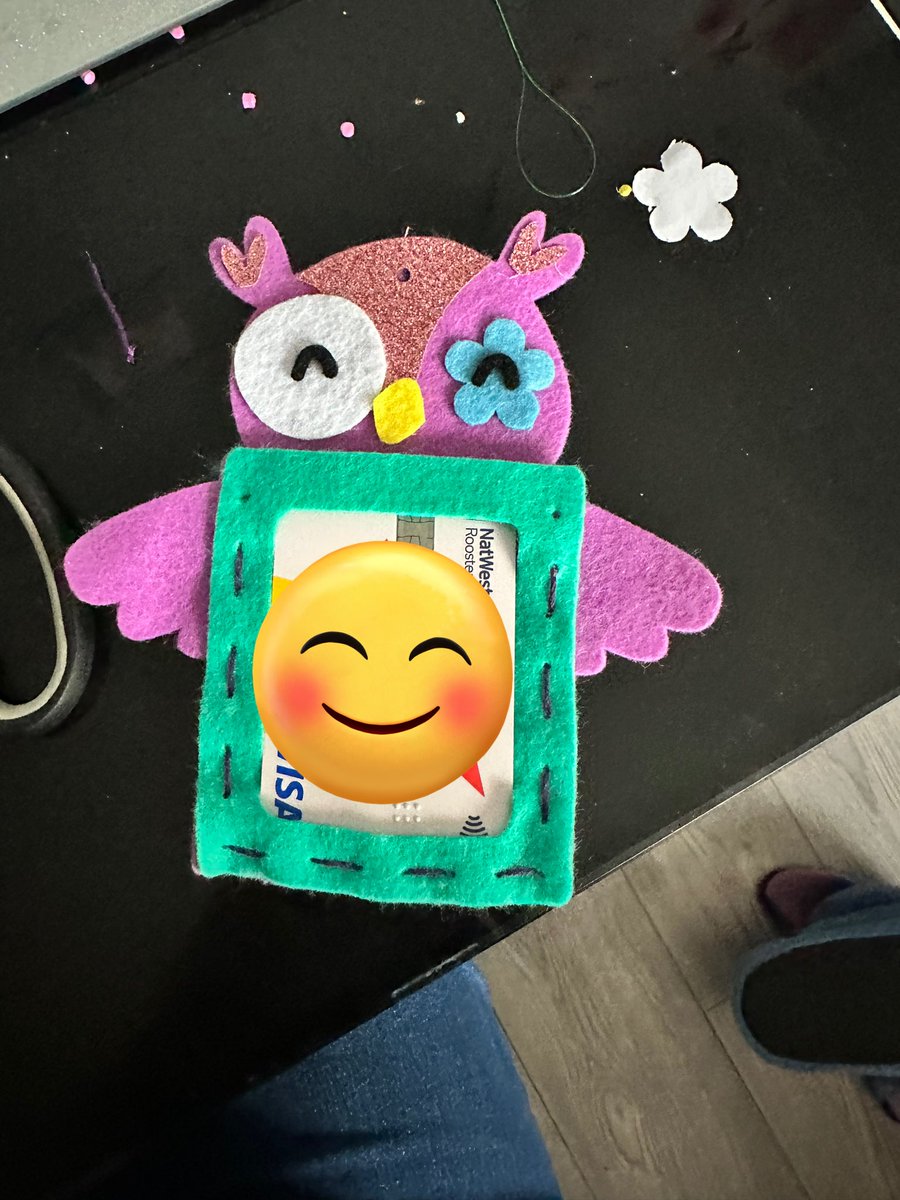 WindussKerrylee's tweet photo. @ChilternPSHull @thrivetrust_UK @thrivetrust_CEO #2CD #Y2 Millie carrying on sewing work she learnt in class at home, think she has found a new hobby! #StarOrnament #Cardholder https://t.co/XVRoSga6KI