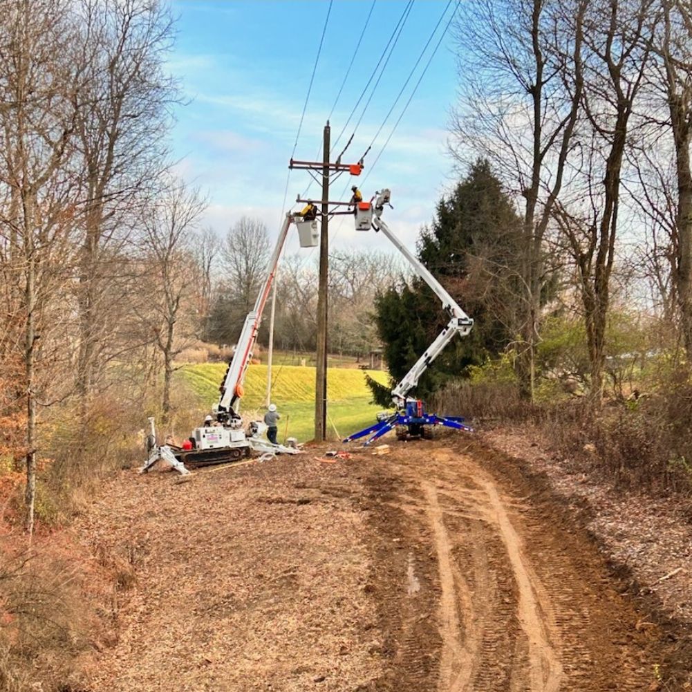 TallmanEquip's tweet photo. This week our #FeaturedPhoto was submitted by Dalton Watts!
🔗 Submit your own photos here 👉 https://t.co/6bqbb3rOvh
#tallmanequipment #lineman #linemen #linejunk #lineworkdaily #linelifedaily #journeymanlineman https://t.co/aQ5mP0IPTU
