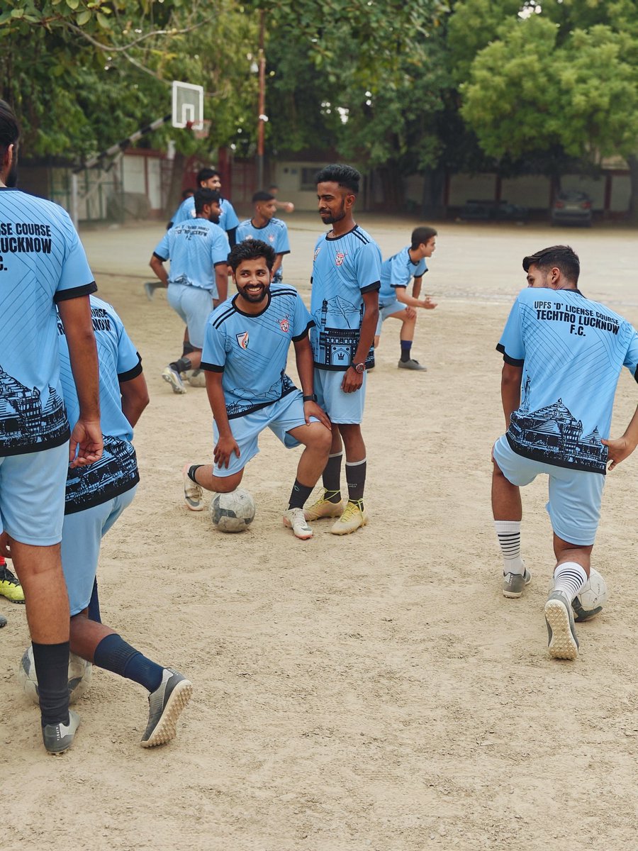 techtrolucknow's tweet photo. First Day Fun: Kicking Off Our D-License Coaching Course with Laughter and Learning at Modern School, Aliganj

#indianfootball #techtrofootball #techtrofootballacademy #coachingcourse #techtrolucknowfc https://t.co/vrQaOjZsWt