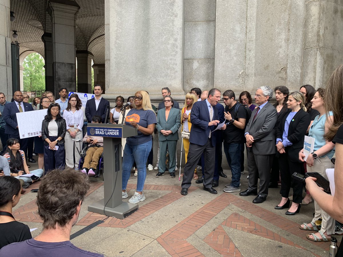 When the Gov said “no” to #congestionpricing she said no to electric bus infrastructure, no to signal upgrades to stop subway delays, no to elevators and an accessible transit system. We’re here today to fight for riders, less traffic, better air quality, and better mass transit