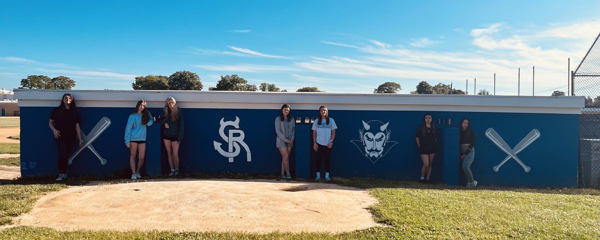 MrsLavinArt's tweet photo. Our Shore home dugout is complete!  Thank you to my amazing artists in IB Art 11 &amp; Advanced Studio! 💙⚾️ https://t.co/h1BCZChj58