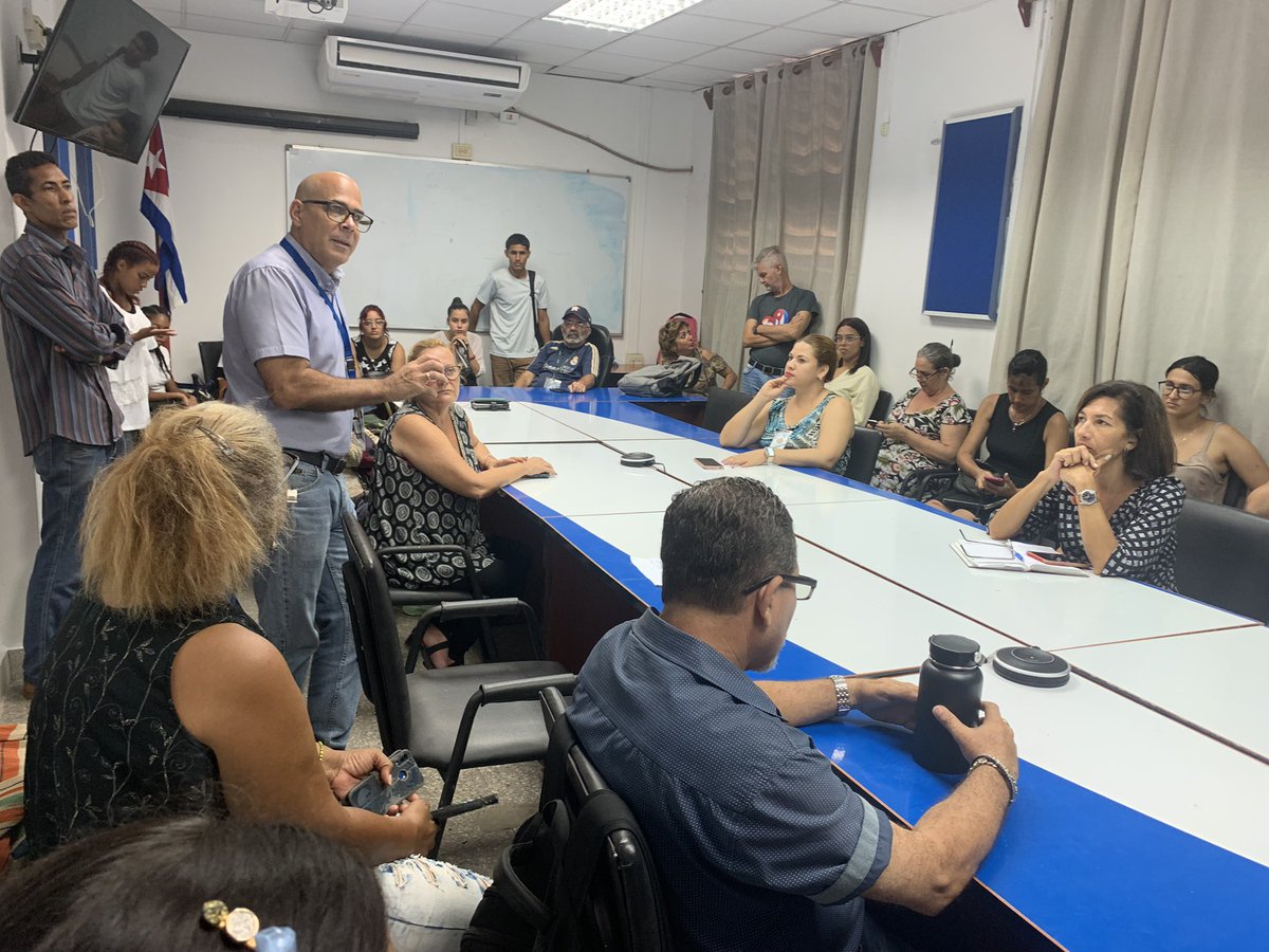 MadrazoIsaily's tweet image. #Cuba 
Culmina el cuarto taller de #ANSOC  , la #TVCubana por la inclusiòn , la equidad y por los servicios de interpretación con calidad