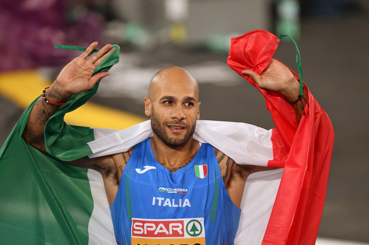 RaiSport's tweet photo. 🏃♂️ #Roma2024 #Atletica
CAMPIONI D’EUROPA!!!! 🥇🥇🥇🥇
La staffetta 4x100 azzurra - Matteo #Melluzzo, Marcell #Jacobs, Lorenzo #Patta e Filippo #Tortu - ha vinto la medaglia d'oro davanti a Olanda e Germania col tempo 37”82
Jacobs-Tortu, due fulmini, Melluzzo e Patta da sogno https://t.co/gVS9S7Ow3d