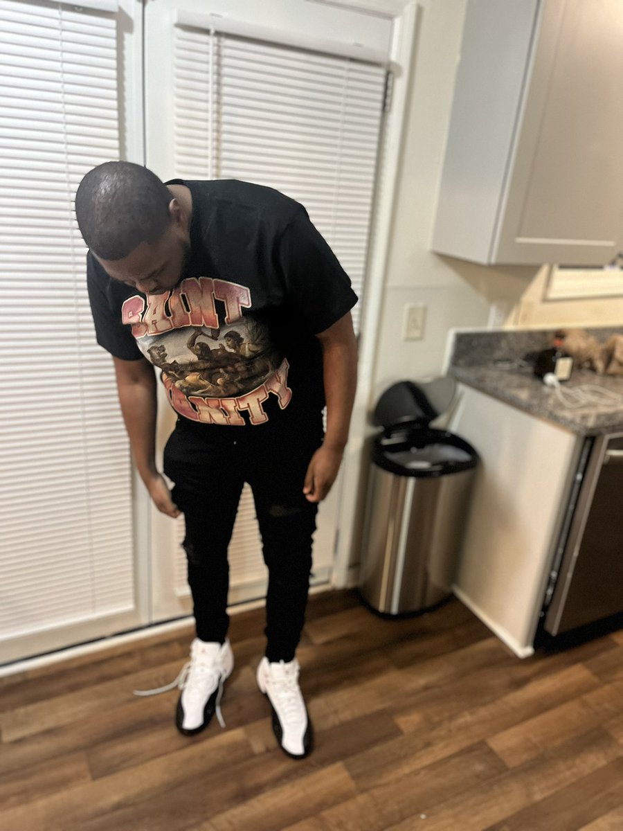 loudpack_moon's tweet photo. Cbfw💰 https://t.co/dqAZzmXUpM