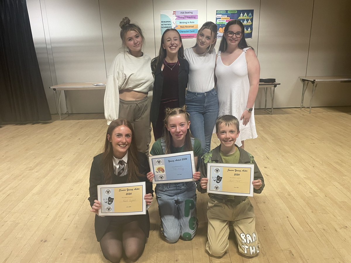 drama_lanark's tweet photo. 🎭 Young Actors of the Year 2024 🎭 
All of our performers were stars tonight! @LGS_1183 https://t.co/PhtV0tgSV4
