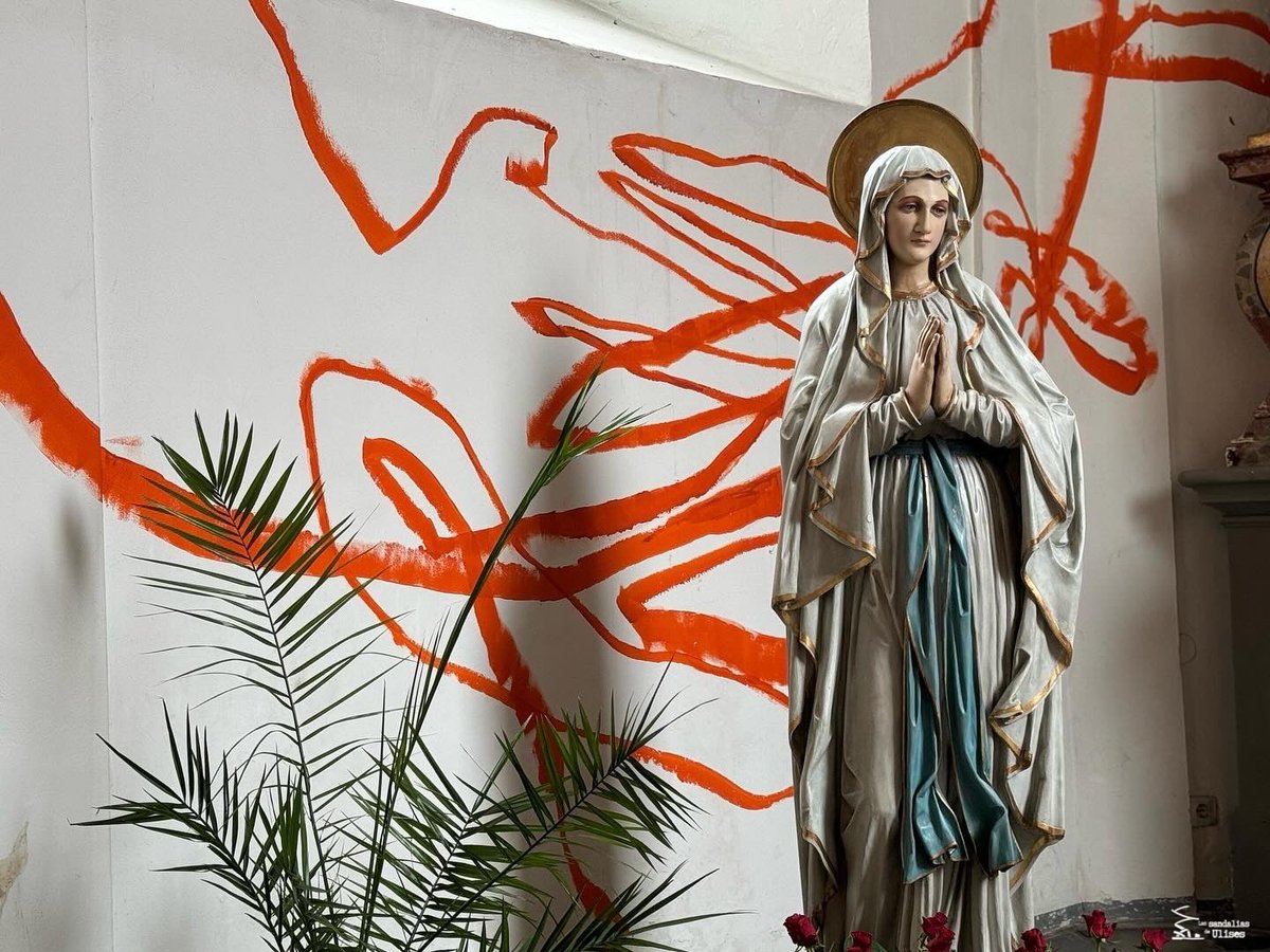 lassandaliasde's tweet photo. ¿Puede el arte contemporáneo conectarte con Dios?

¡Acompáñame a conocer esta curiosa iglesia!
(Hilo 🧵👇🏼)

#traveldeepergraz #visitgraz #grazlove https://t.co/ePep6125TB