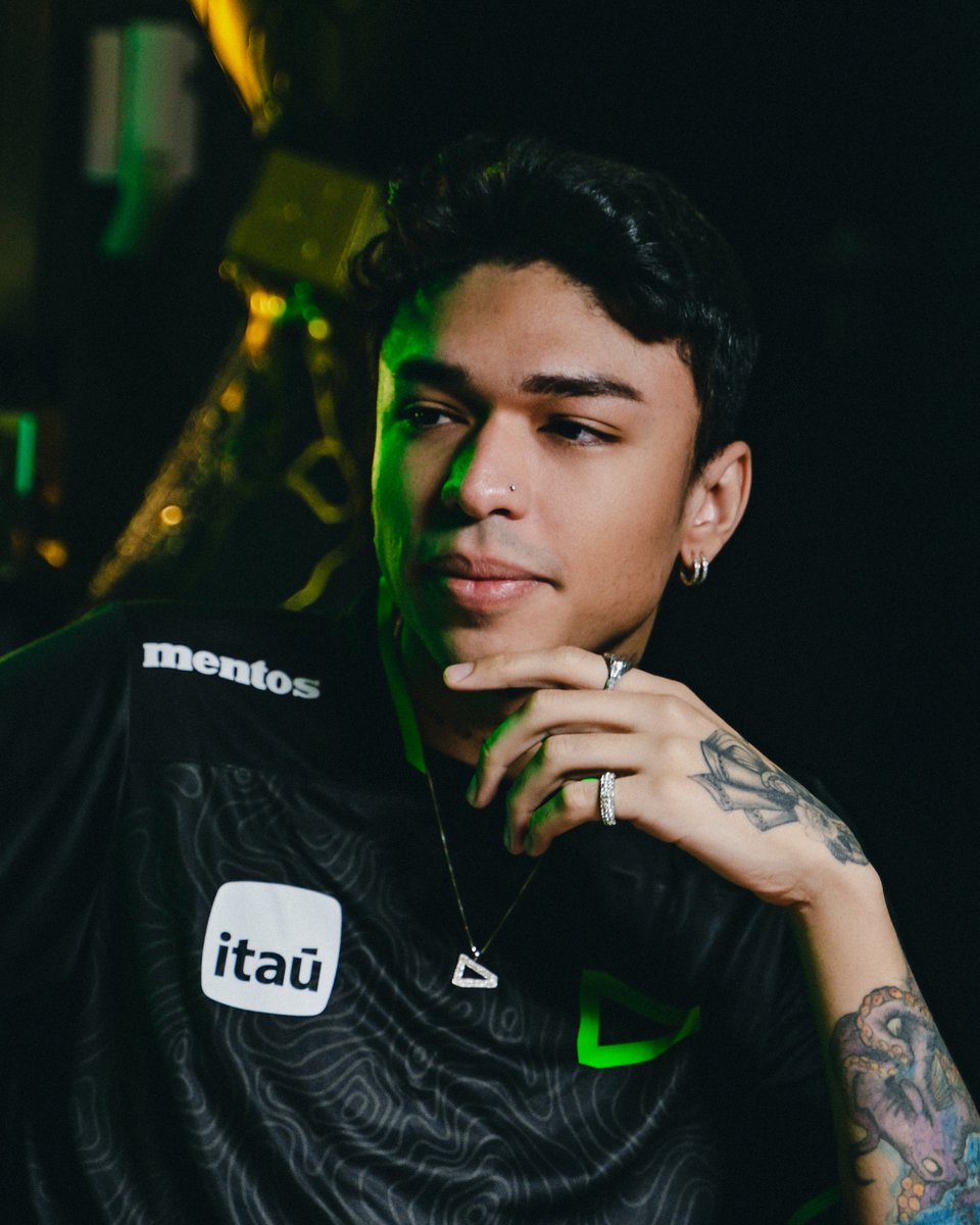 pANcada's tweet image. Guess who's back

Finalmente em casa, com uma mentalidade diferente da que tinha quando saí, mas com os mesmos objetivos: colocar meu nome e a LOUD no topo do VALORANT mais uma vez.

Agradeço o apoio nesse período e deixo claro que não vou medir esforços pra isso acontecer.