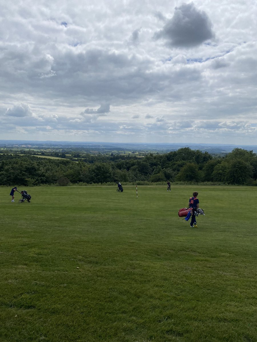 IanVibertgolf's tweet image. Great golf by the @MillfieldPrep golfers @TheMendipGolf today for a 9 hole competition. Tate wins the gross with Matilda winning the nett competition @MPS_Sport ⛳️