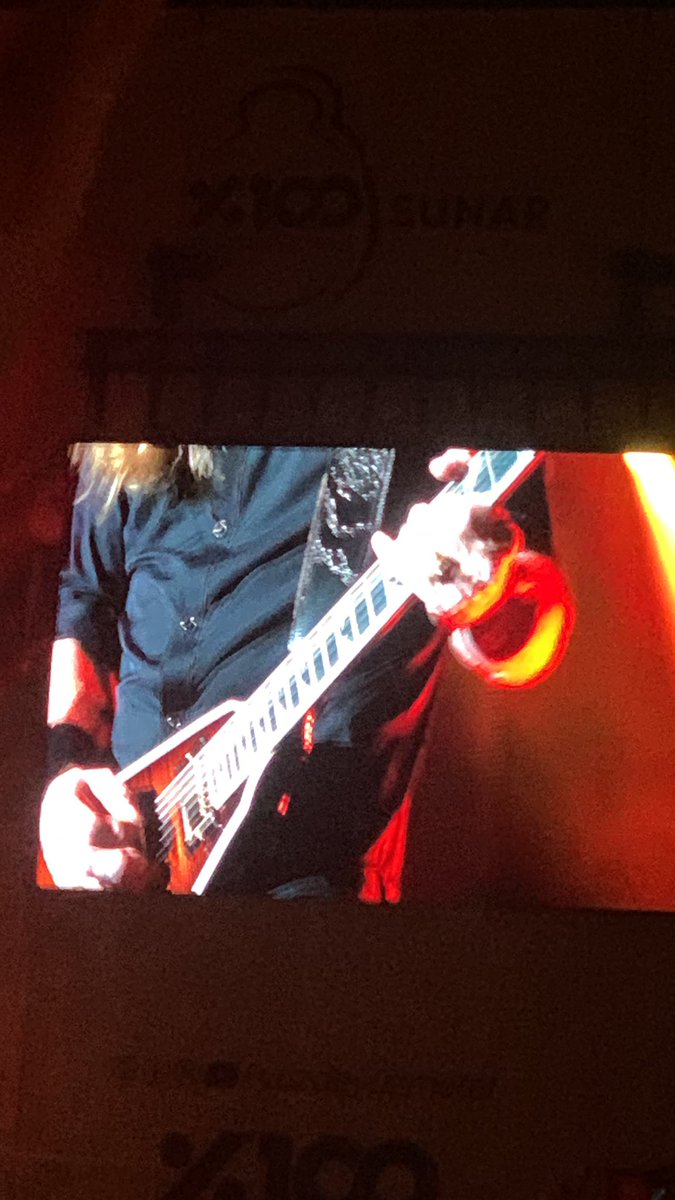bsarioz's tweet photo. GOAT 🤘🎸 #megadeth https://t.co/B6DjPdjpLo