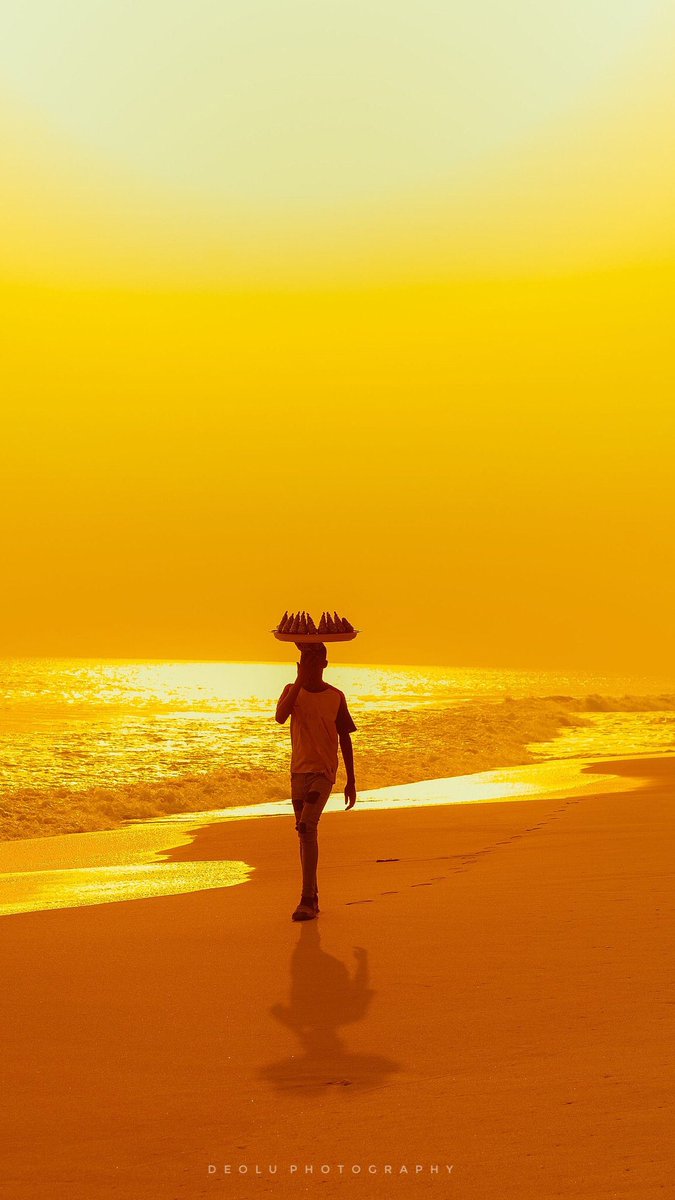 deoluphotograph's tweet image. Let me reintroduce myself here. My name is Deolu and I have been a nature and landscape photographer for over a decade now. Follow this thread as I take you through my journey as a photographer. All photos are for sale deoluphotos.picfair.com