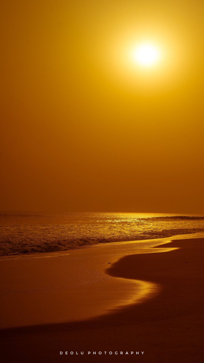 2017, after I graduated, I hit rock bottom as I was trying to find my purpose in life and being a portrait and event photographer didn’t feel like I was accomplishing enough.