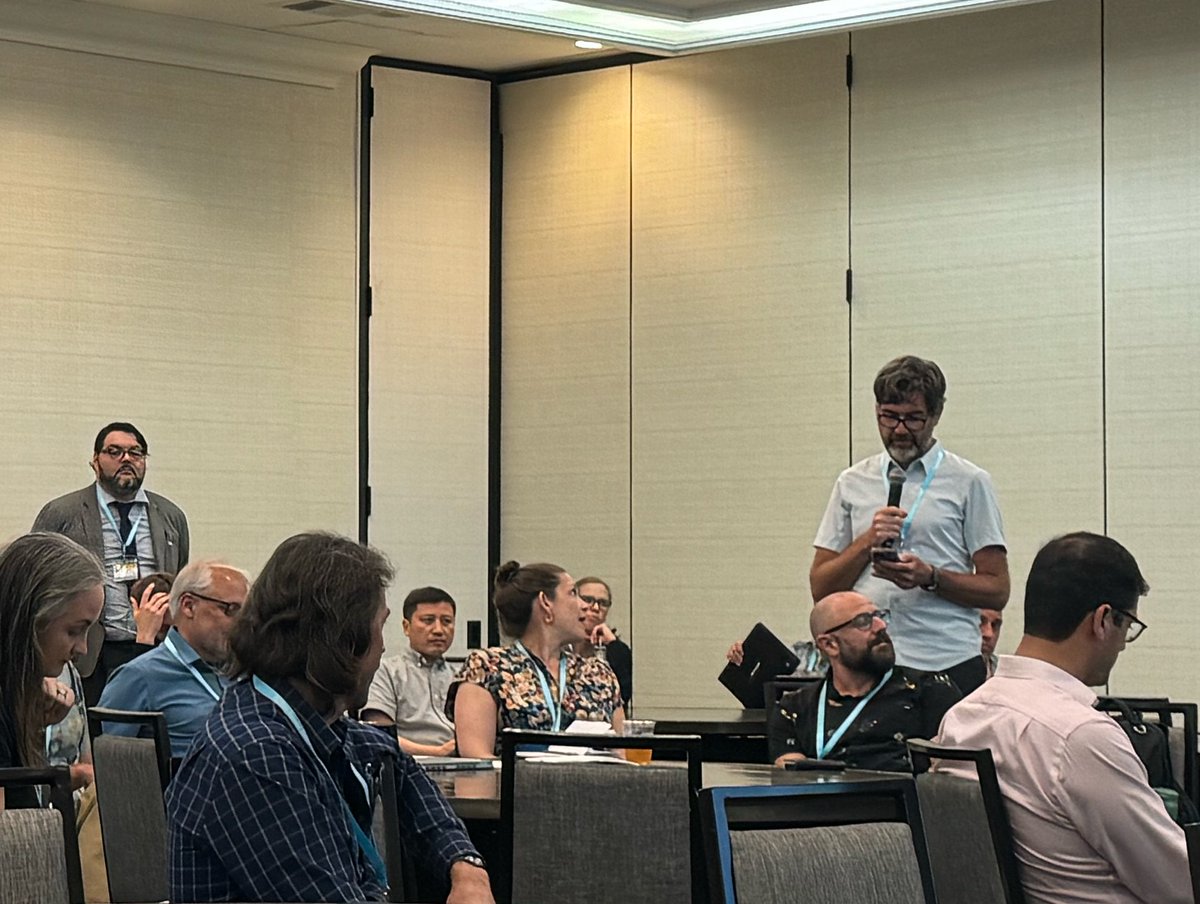 USCRP's tweet photo. Today the USCRP Decadal Visioning Workshop was all about action and innovation! 💪🏝️

Attendees co-developed solutions to coastal challenges &amp; addressed community challenges with the expertise and creativity of our diverse group of participants. https://t.co/0qdQV17FOm