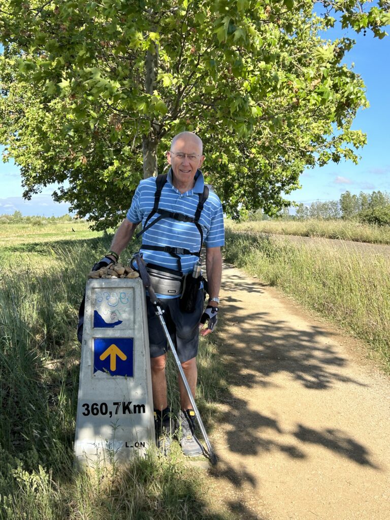 Ka pai Kiwi Br Peter Bray FSC, on passing the 365 km mark on your Camino de Santiago pilgrimage, the halfway point from Pamplona to Santiago! The photo shows you with only another 360 km to go! Read Br Peter's  personal pilgrimage account: bufusa.org/2024/06/11/rea…