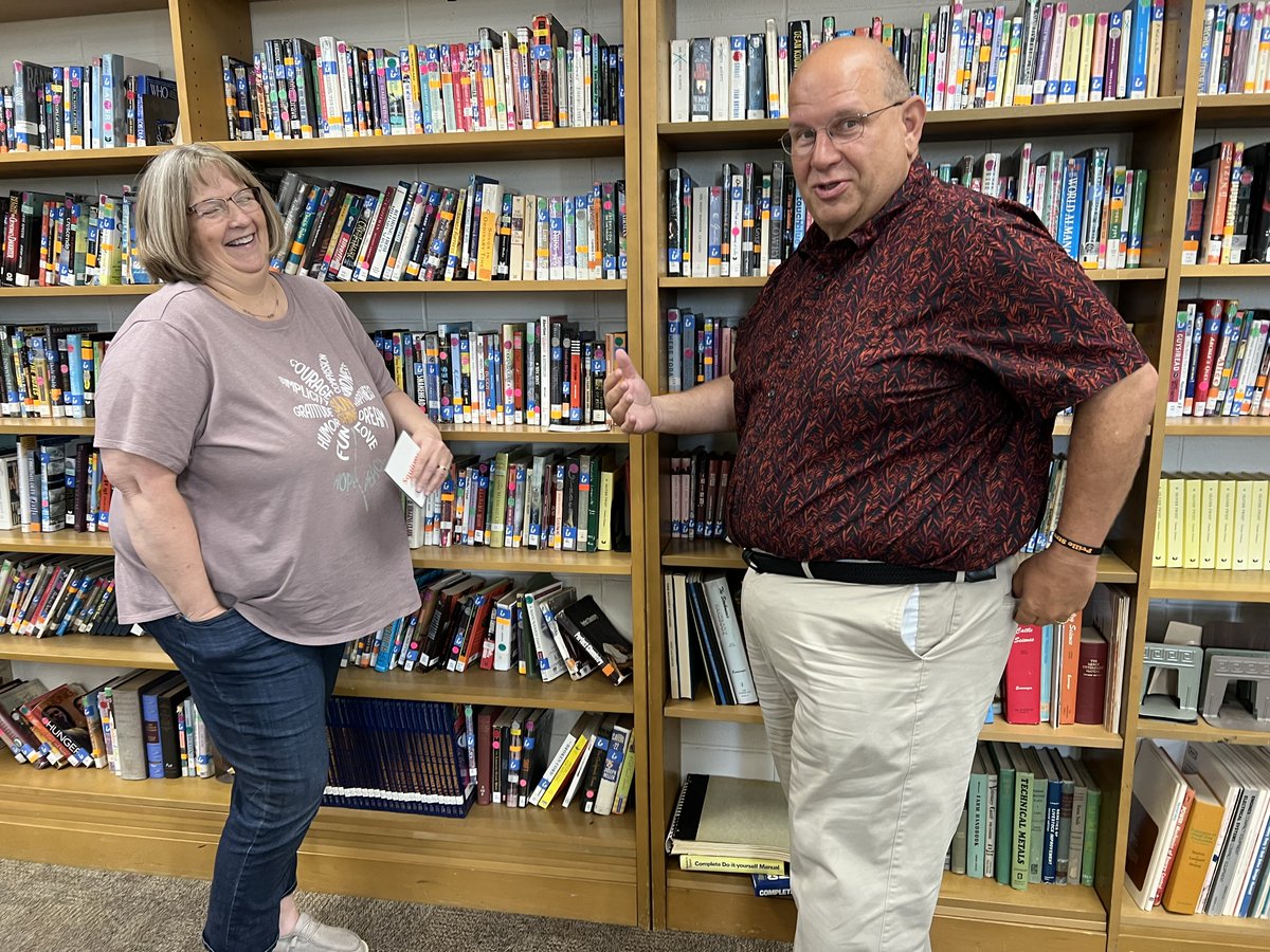 IASB_Iowa's tweet photo. Great work 👏 Pleasantville's board-superintendent team engages in thoughtful discussions on balancing constituent concerns while prioritizing the best interest of students. #BoardDevelopment #Leadership

IASB Board Development Director Lou Gvist https://t.co/AQ4wJYS79z