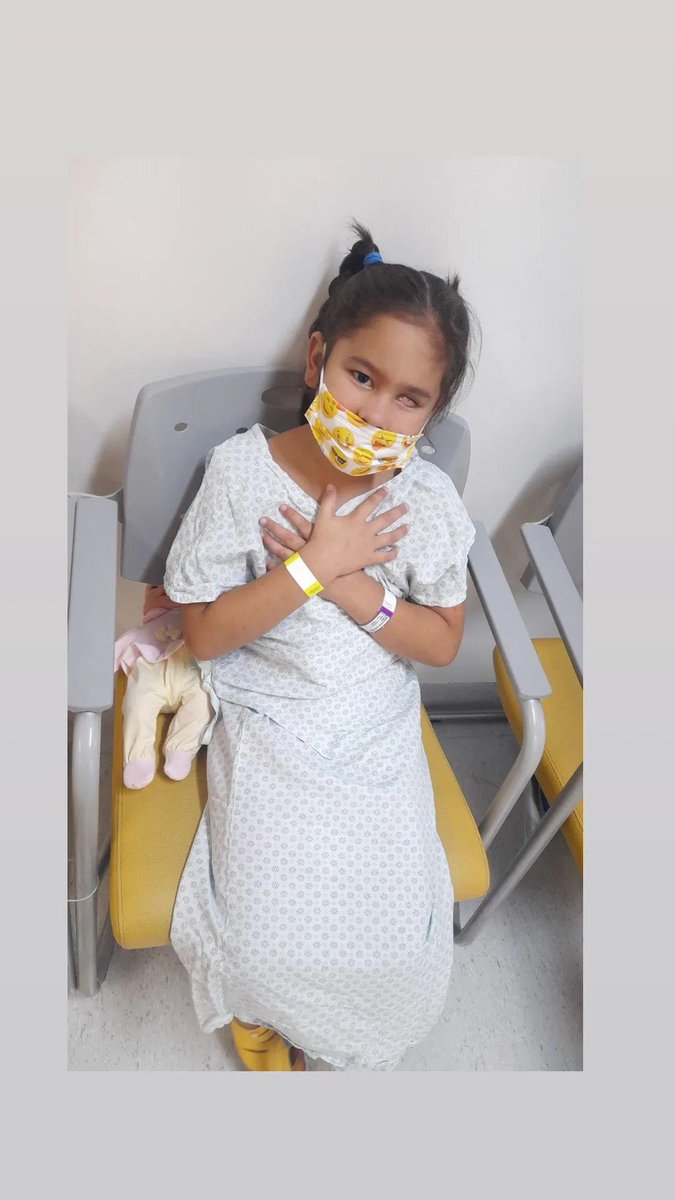 SolAracelyCant1's tweet photo. Solo te pido Dios,, que nos ayude y podamos seguir,😭😭😭🫶, xfavor gente 😭😭😭😭 ayúdenme con sus RT, y poder conseguir y mi hija siga viendo xfavor gente, ya no se dónde RECURRIR 😭😭😭 https://t.co/jGzXURhbyR