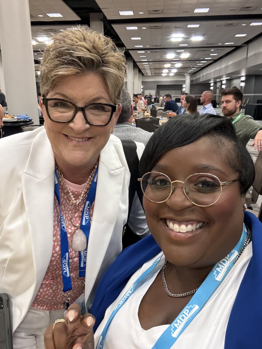 Erika T. Bogier tweet media