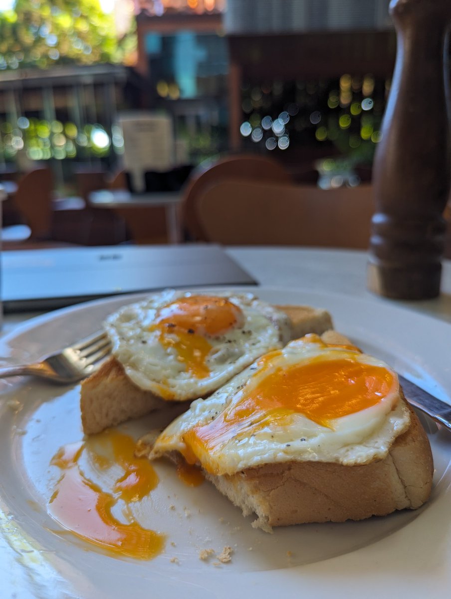 Ok, I see what you are trying to do here Brisbane. Winning me over with 21C winter days and thick toast for breakfast.