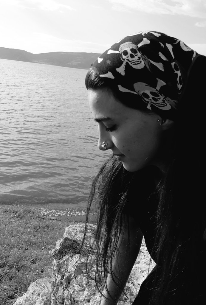 EdaDumer's tweet image. İYİKİ.....🎂
KEŞKE (.) 🥀 
 ...