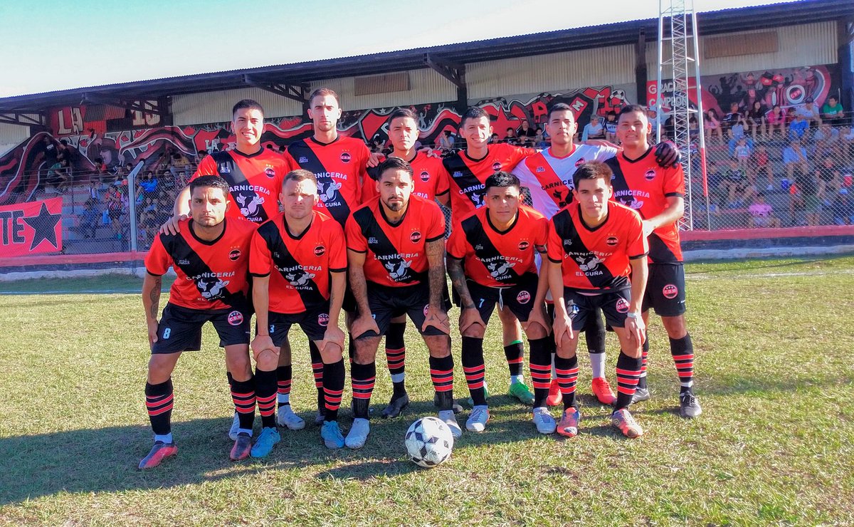 ➡️ PRIMERA  

DEPOR  2️⃣  vs  1️⃣  CLUB SOCIAl