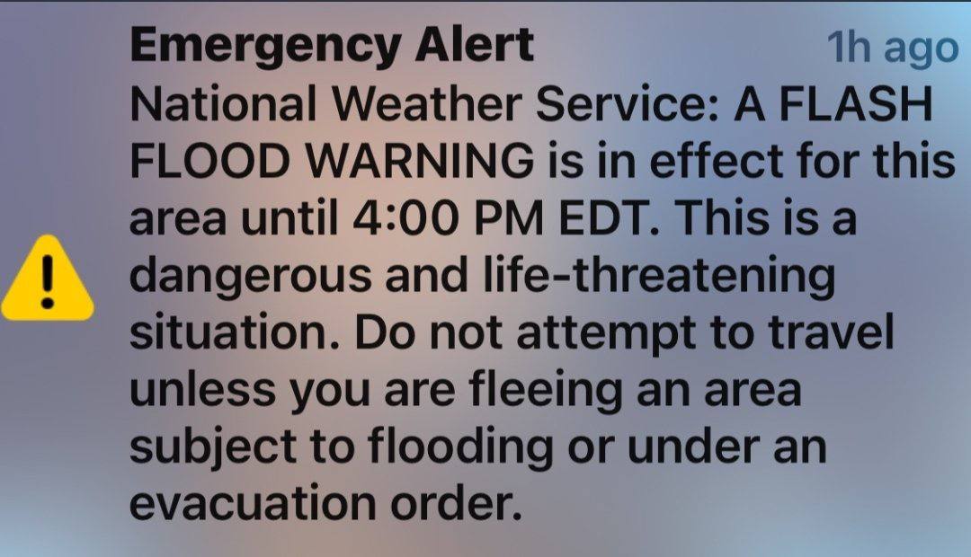 QTHESTORMM's tweet photo. 🚨🚨🚨 EMERGENCY ALERT: MASSIVE FLOOD WARNING IN EFFECT !!!
THIS IS DANGEROUS AND LIFE THREATENING SITUATION.

DO NOT TRAVEL UNLESS TO FLEE OR
EVACUATE !!!